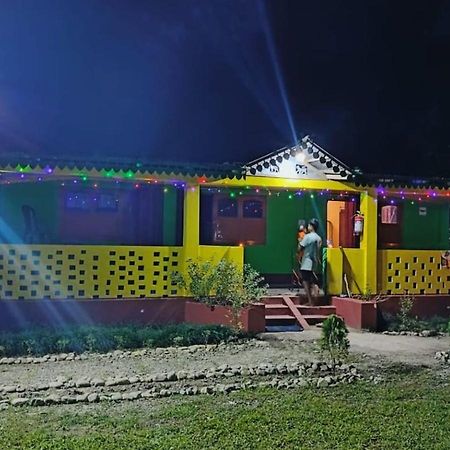 Leo Jungle Retreat By Stayapart , Jaldapara Madari Hat Exterior foto