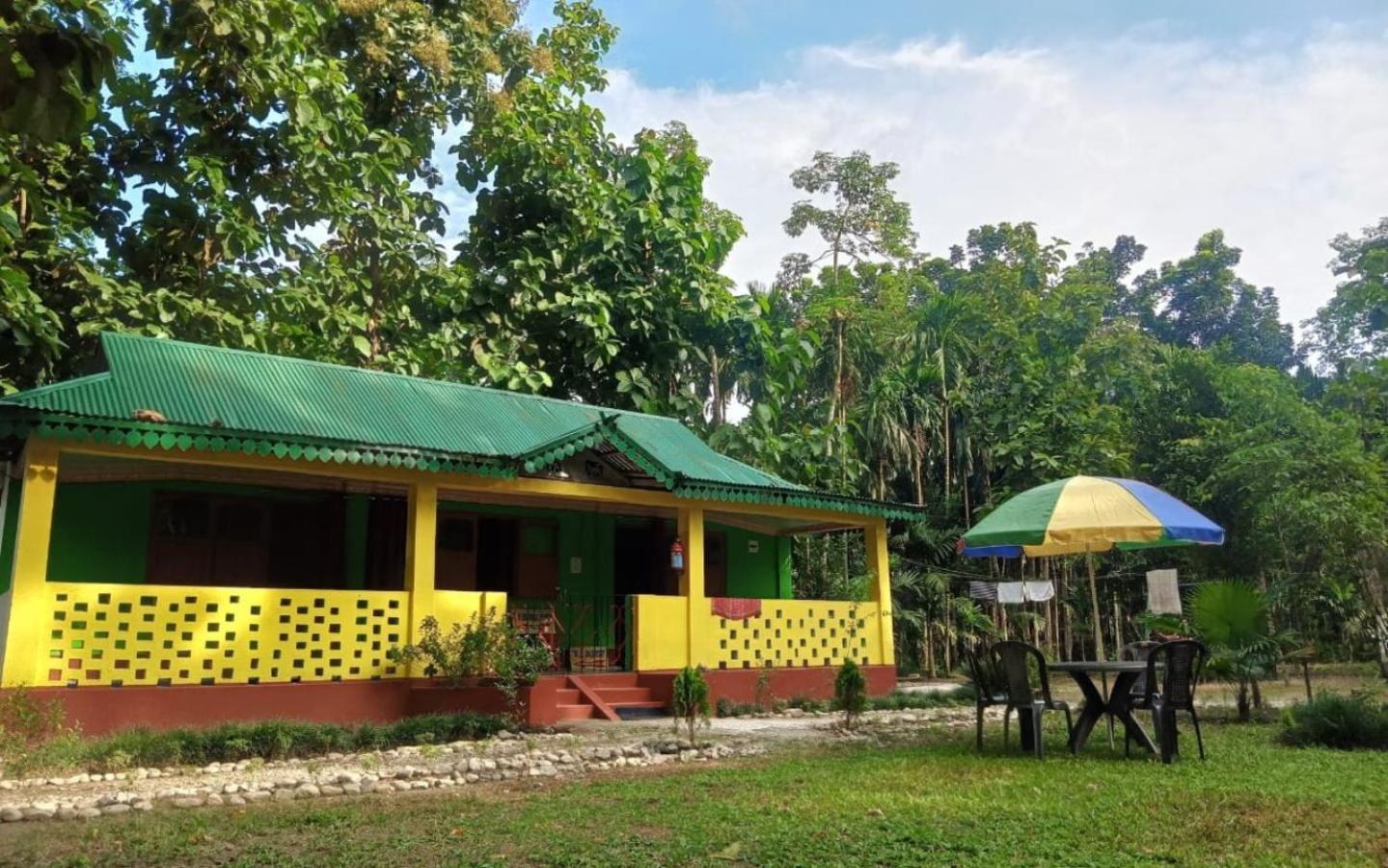 Leo Jungle Retreat By Stayapart , Jaldapara Madari Hat Exterior foto